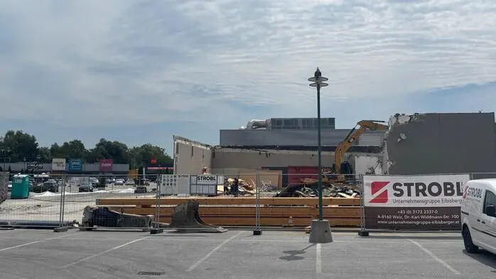 Abriss des ehemaligen Billa-Gebäudes: Die Räumlichkeiten weichen der neuen McDonald‘s-Filiale