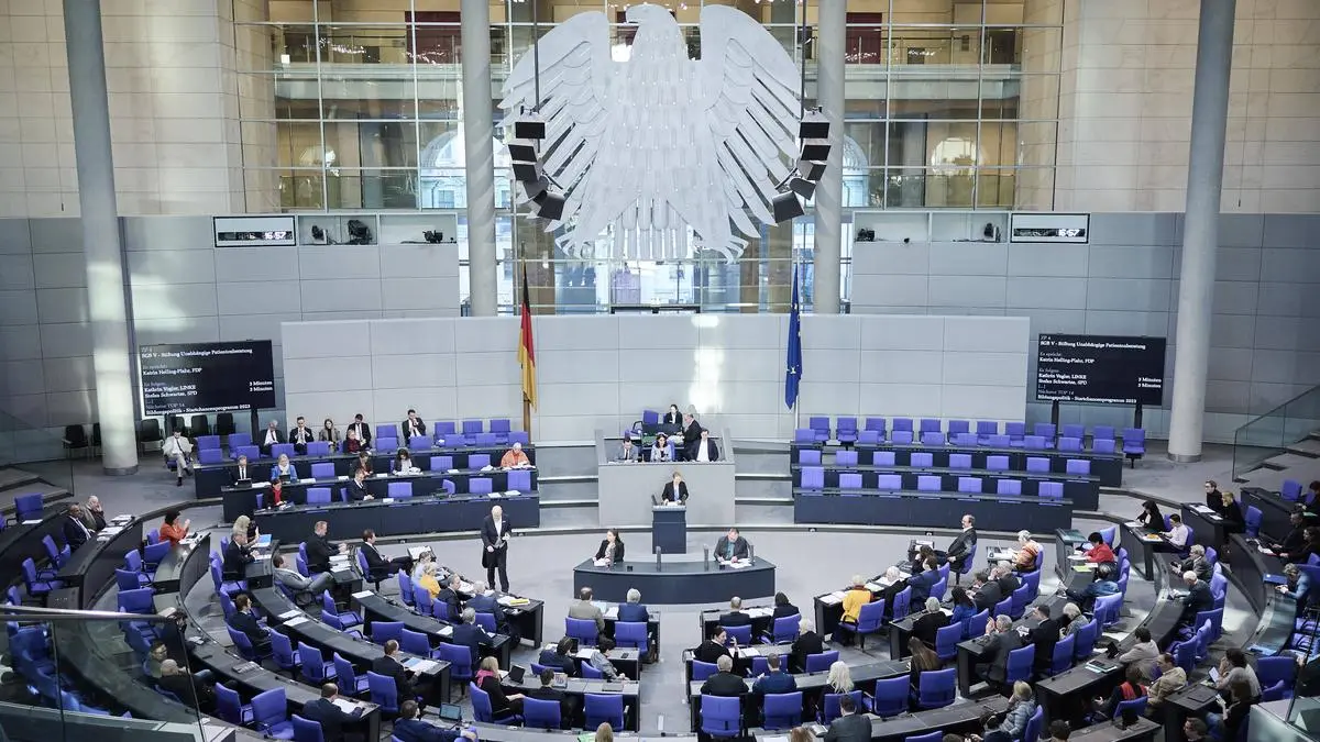 Plenarsitzung im Bundestag in Berlin Der Plenarsaal während der Sitzung des Deutschen Bundestags am 16.03.2023 in Berlin. Berlin Bundestag Berlin Deutschland *** Plenary session in the Bundestag in Berlin The plenary hall during the session of the German Bundestag on 16 03 2023 in Berlin Berlin Bundestag Berlin Germany