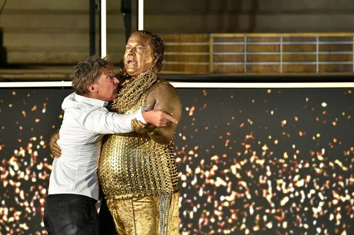 Christoph Franken schlüpft in die Rolle des Mammon.