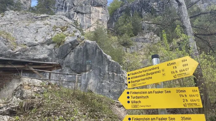 Der Klettergarten am Kanzianiberg hat für jeden was bereit