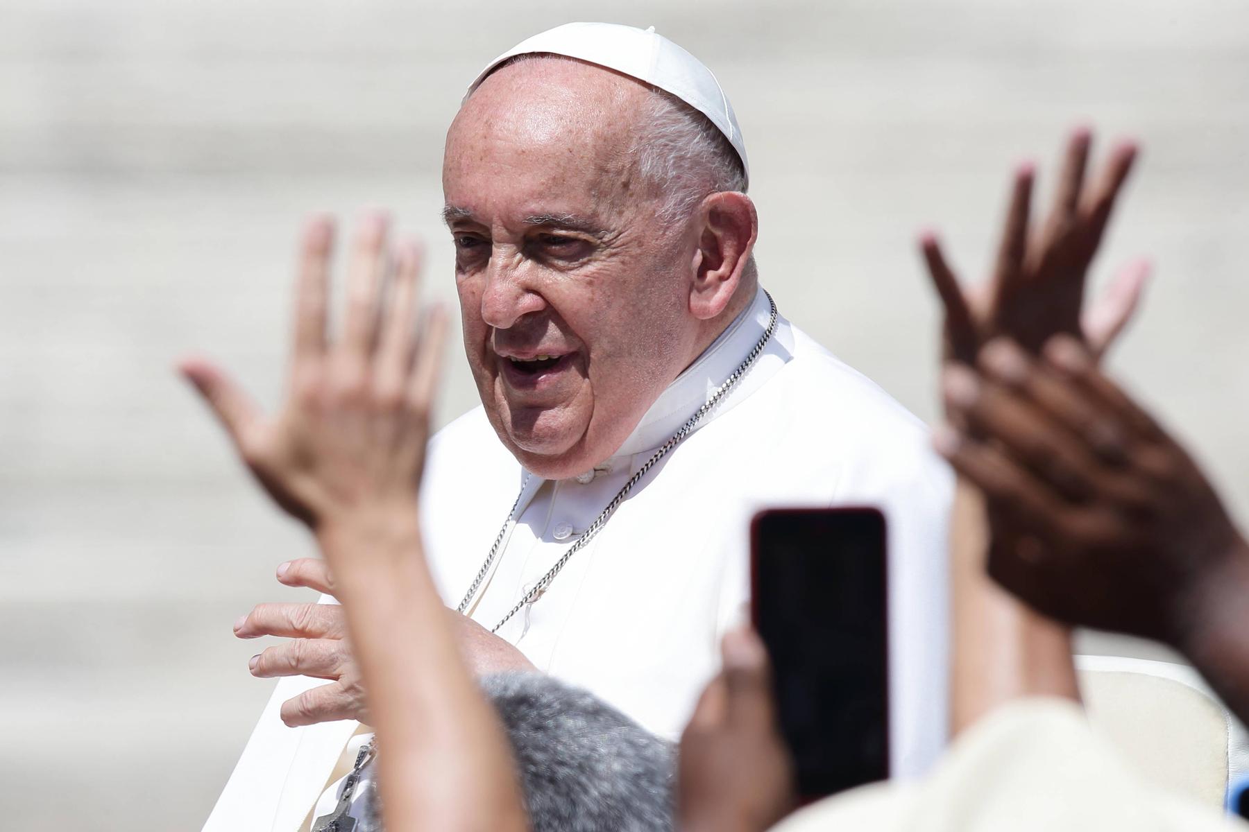 Vor Besuch in Triest: Koffer mit Pistole gefunden: Ermittlungen wegen möglichem Attentat auf Papst
