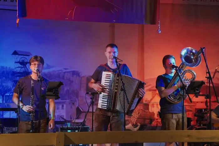 Für die passende musikalische Umrahmung war bestens gesorgt, hier die Kunstspechte.