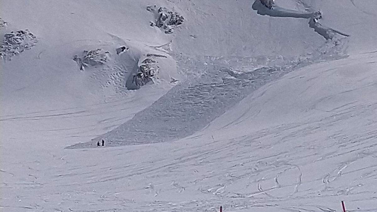 Auf dem Mölltaler Gletscher wurde ein 24 Jahre alter Mann von einer Lawine verschüttet