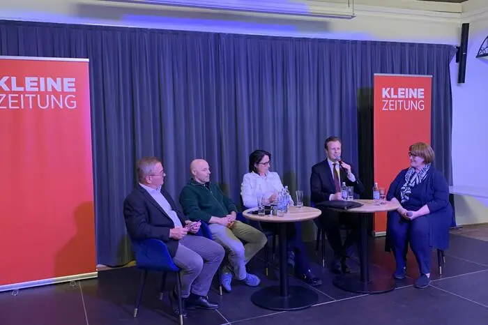 Moderiert wurde die Gesprächsrunde von Kleine-Redakteurin Johanna Birnbaum (Leoben) und Kleine-Redakteur Franz Pototschnig (Bruck)