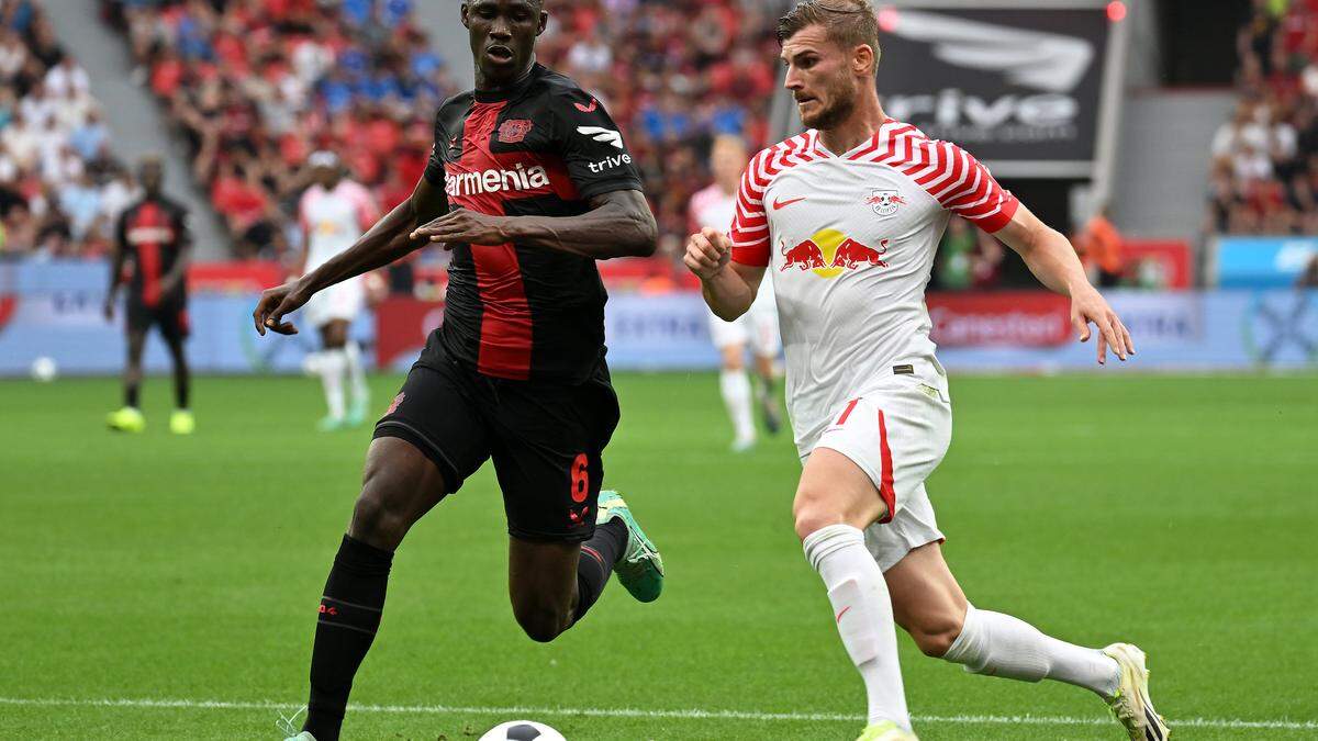 Odilon Kossounou (Leverkusen) und Timo Werner (Leipzig) lieferten sich einige Duelle