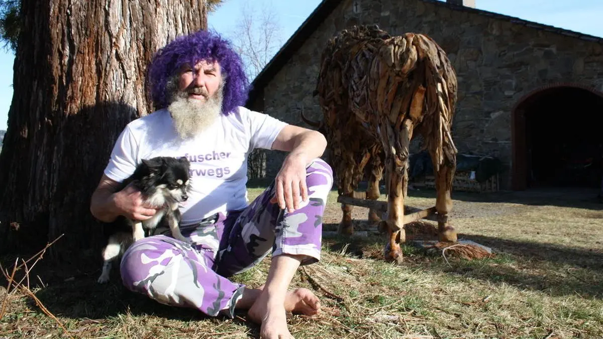 Robert Franz vor seinem Anwesen in Eibiswald