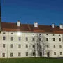 Direkt auf dem  Domgelände in diesem Trakt des St.-Hemma-Gäste- hauses wird umgebaut und das Hotel errichtet
