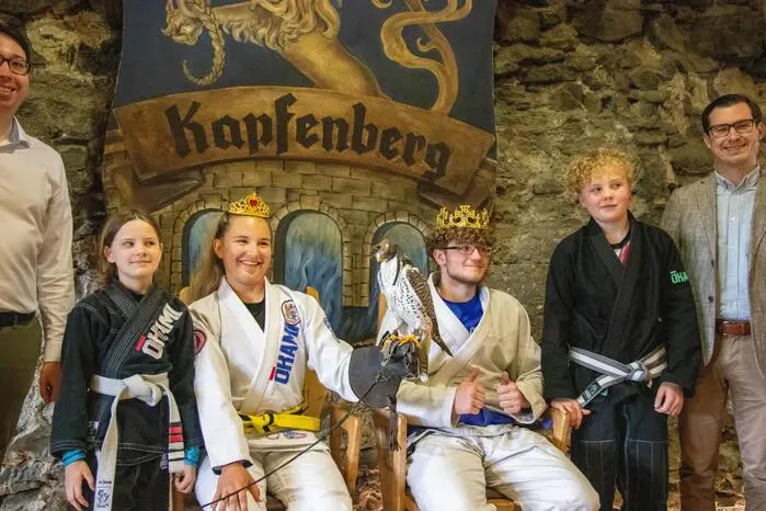 Zur King and Queen of the Castle wurden Tessa Urschinger und Alex Schwarzenegger gekürt. Sie standen 14 Stunden bzw. 13 Stunden auf der Matte