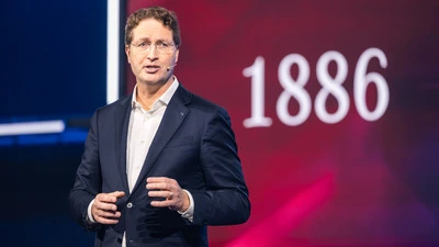 Mercedes-Chef Ola Källenius bei der Weltpremiere der neuen Mercedes-Benz-Modelle GLE und GLS in Tuscaloosa: „Das ist immer noch ein Stück Heimat“