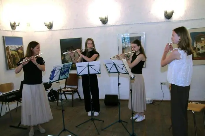 Die nächsten Konzerte gehen am Montag, 16. Juni um 18 Uhr in der Volksschule Kainach und am Mittwoch, 18. Juni um 19 Uhr im Gasthaus Kosir in Bärnbach über die Bühne.