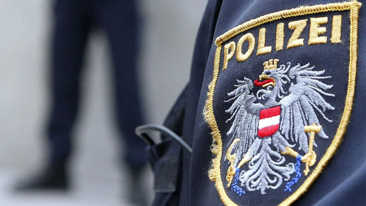 Die Polizei sprach gegen den gewalttätigen Ehemann ein Betretungsverbot aus (Symbolbild)