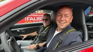 90 Porsche aus vier Ländern waren beim großen Porschetreffen am Fürstenfelder Hauptplatz zu bestaunen.