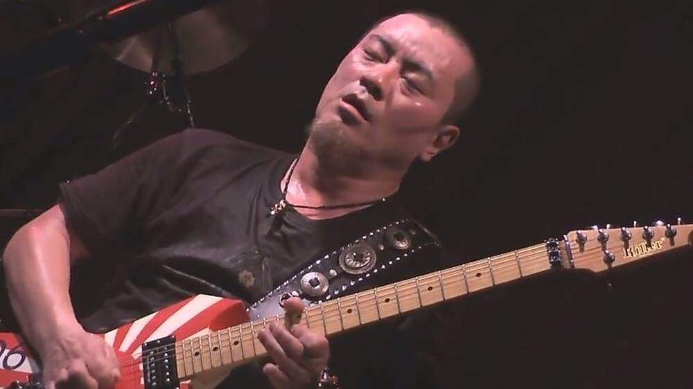 &quot;Loudness&quot;-Gitarrist Akira Takasaki
