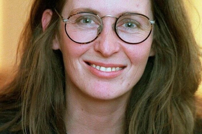 Elke Kahr, Bürgermeisterin von Graz, im Jahr 2000.