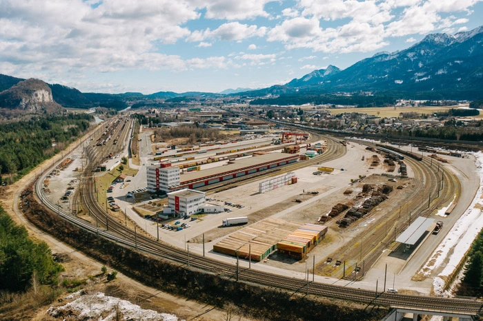 Im Vergleich zu den Nordsee-Häfen wird der Terminal Villach Süd den Warentransport aus Asien um rund zwei Tage verkürzen