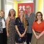 Marianne Rath-Knittelfelder und Barbara Romar mit Mitarbeiterinnen des Kinderschutzzentrums