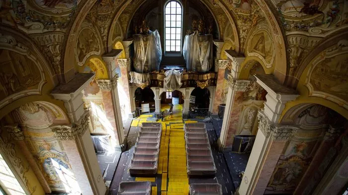Anfang des 18. Jahrhunderts wurde der Grundstein für die heutige Wallfahrtskirche auf dem Purberg in Mariatrost gelegt. Schon kurz nach ihrer Fertigstellung wurde sie ein beliebtes Ziel für Pilger weit über Graz hinaus - und ist es bis heute geblieben.