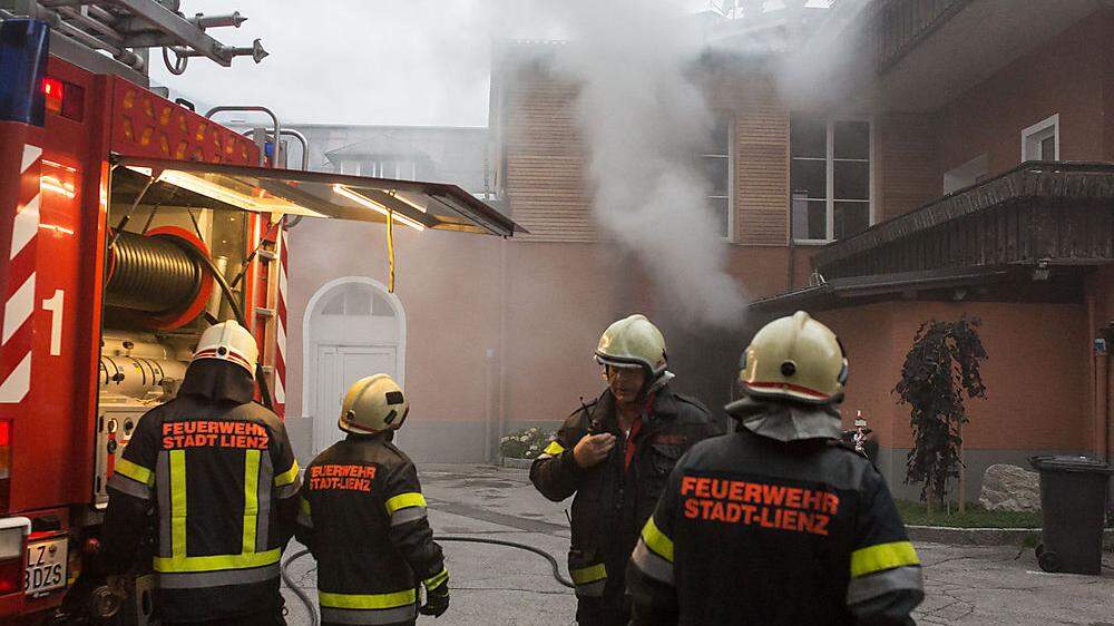 Die alarmierte Freiwillige Feuerwehr konnte den Brand schnell unter Kontrolle bringen