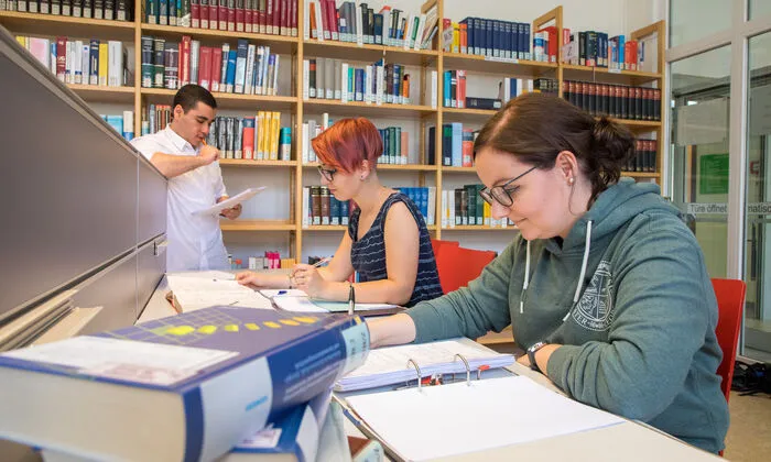 Hervorragende Ausstattung für die rund 4000 Studenten