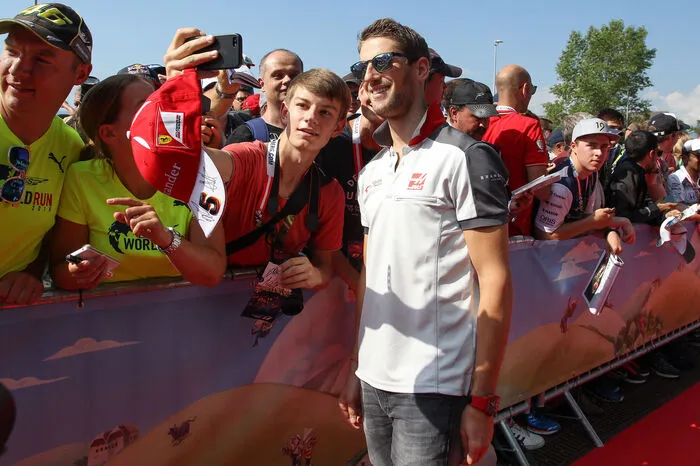 Romain Grosjean (Haas) ...