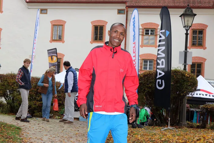 Extra aus Äthiopien ist Kidus Gebremeskel zum 2. Kärnten Marathon in die Tiebelstadt angereist!