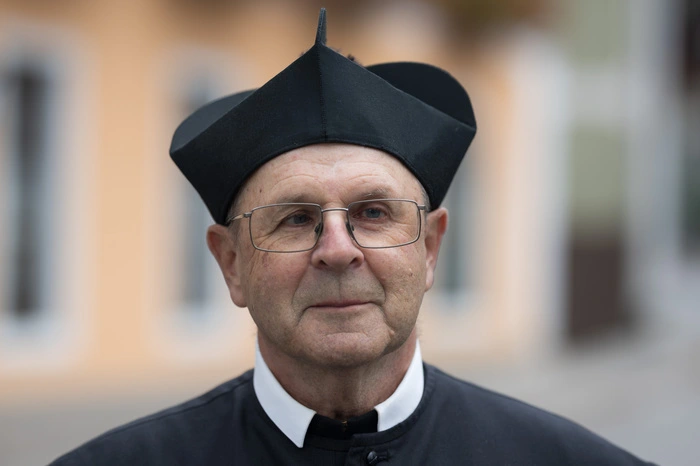 So auch der "Pfarrer" Guido Gassner ...