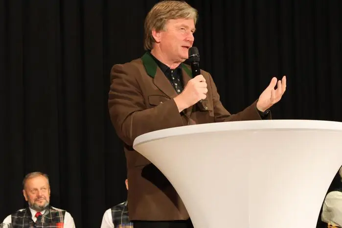 Übrigens: Durch das Programm führte mit launigen Worten Stiftspfarrer Christian Stromberger. 