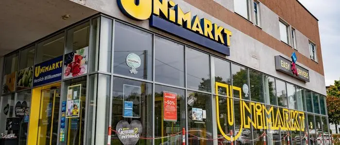 Die Rewe-Gruppe möchte 21 der gut 90 Unimarkt-Filialen übernehmen, Spar will 23 Standorte kaufen