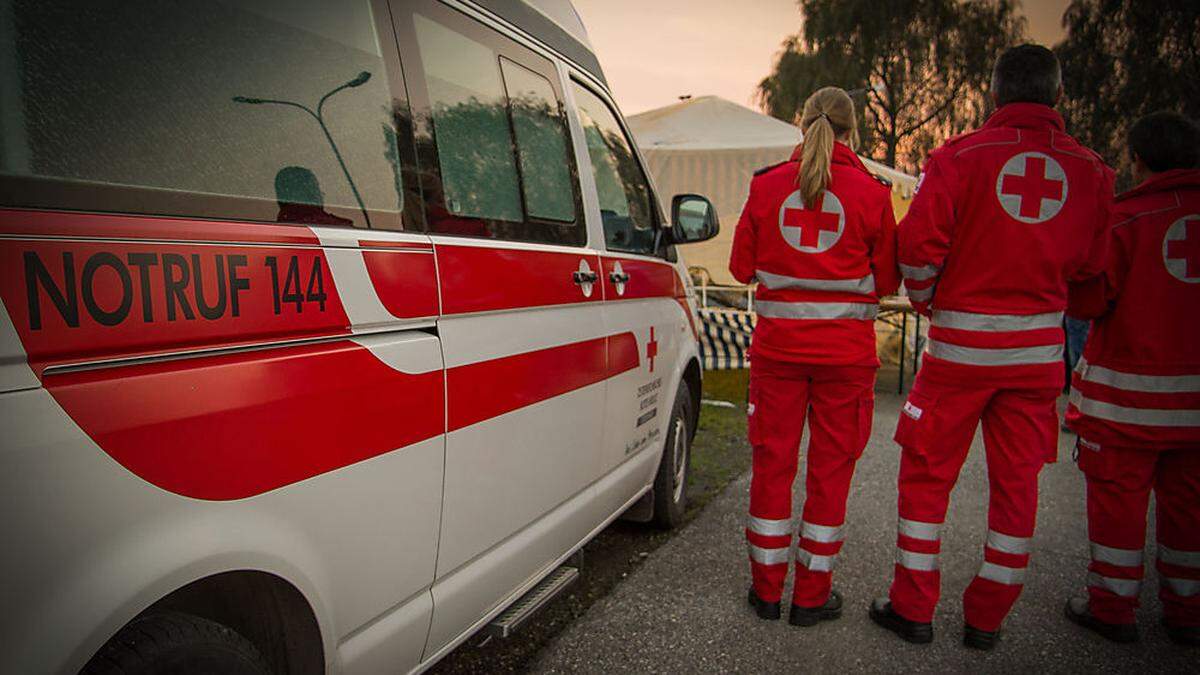 Das Rote Kreuz war an der Unfallstelle (Symbolbild)