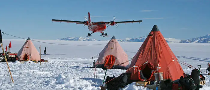 Die Briten lieben ihre roten Briefkästen. Auch im British Antarctic Territory am Südpol, wo hauptsächlich Forscher arbeiten, freut man sich über Post