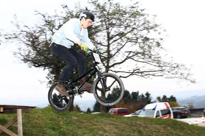 Erstmals wurde auch ein Jump-Contest ausgetragen, den Lukas Reiner mit einer Weite von 14,74 Metern gewann. Zweiter wurde Christian Schriebl (14,62 Meter) vor Oskar Smaal (14,47 Meter).