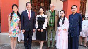 Wan Jie Chen und Andreas Bardeau mit Gästen aus China