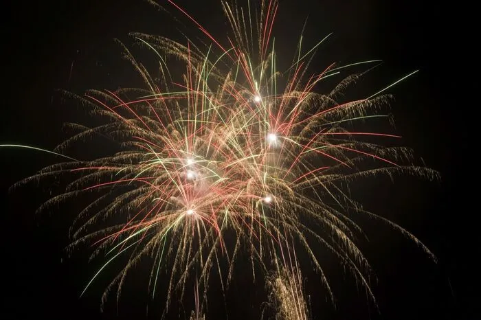 Die Gratkorner Firma "Pyro Austria" jagte rund 200 Komponenten in den Himmel.