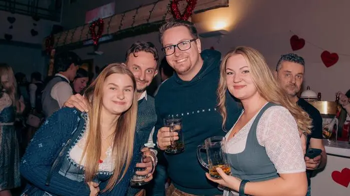 Gefeiert wurde überwiegend in Tracht