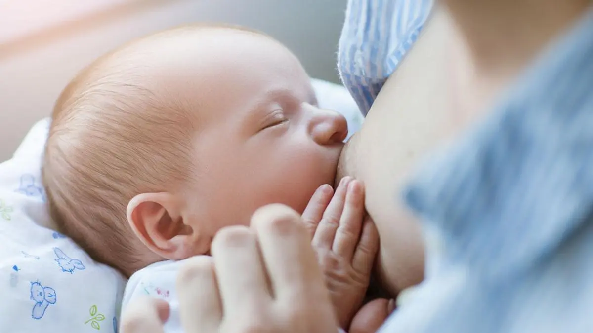 So wirkt das „Superfood“ Muttermilch