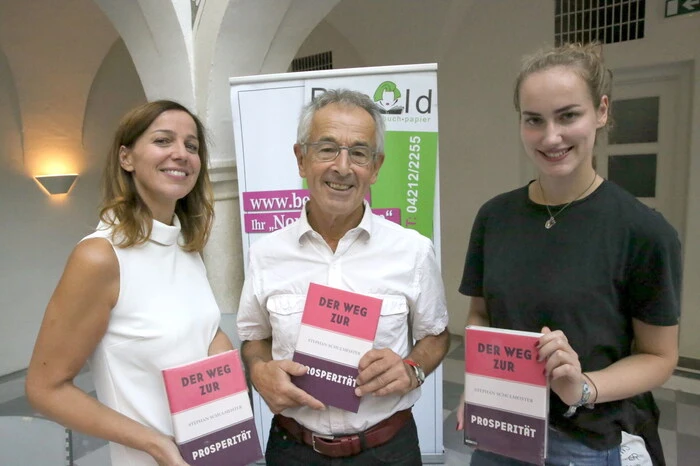 Mit im Gepäck hatte der bekannte Ökonom sein neuestes Buch „Der Weg zur Prosperität“. 