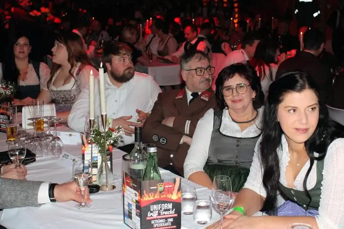 Der traditionelle Ball mit vielen Highlights fand in der schön dekorierten Mehrzweckhalle der VS Ligist statt.