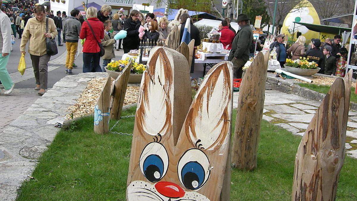 Osterhasen werden heuer wieder Fischbach schmücken, Menschenmassen am Palmsonntag aber ausbleiben