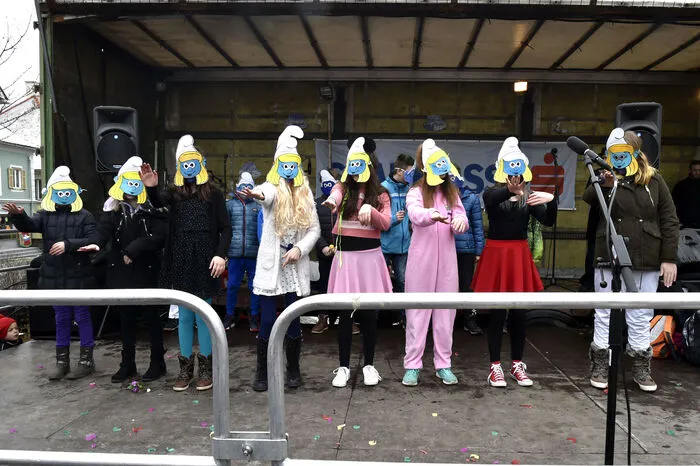 Die Poly-Schüler präsentierten auch die neue Sprache Eulisch und die Besucher durften raten