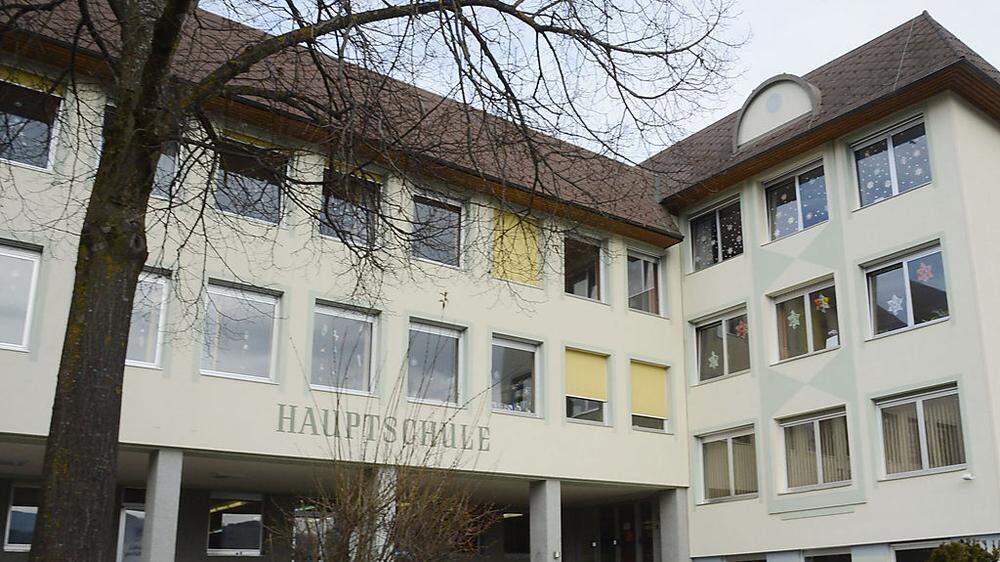 Neue Mittelschule in Seeboden: Wieder Unterricht