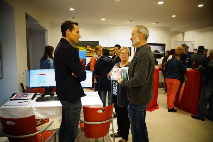 Bei der Pop-up-Redaktion erklärten die Redakteure des Regionalbüros Süd&amp;Südwest interessierten Besuchern, wie die Kleine Zeitung gemacht wird.