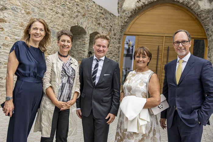 IV-Geschäftsführerin Claudia Mischensky, Infineon-Chefin Sabine Herlitschka, IV Österreich-Präsident Georg Knill, BKS Bank-Chefin Herta Stockbauer, Kärntner IV-Präsident Timo Springer