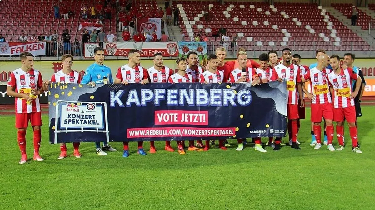 Auch die Fußballer des KSV 1919 machen Werbung