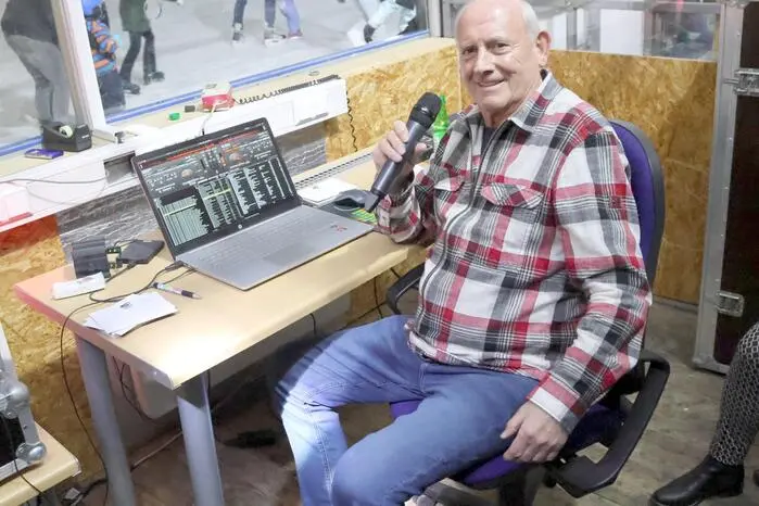 Übrigens: Für den optimalen Sound sorgte DJ Sigi (Foto), der extra aus Grades im Metnitztal „eingeflogen“ wurde.