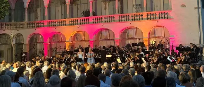 An zwei Abenden hintereinander begeisterte die Schlosshofserenade in Hartberg Hunderte Zuhörer