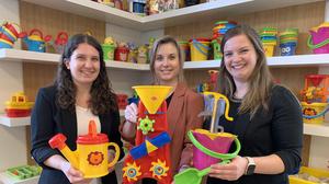 Lisa Namesnig, Nora Pirkner und Magdalena Stebetak (von links)  vom Spielzeughersteller „Gowi“