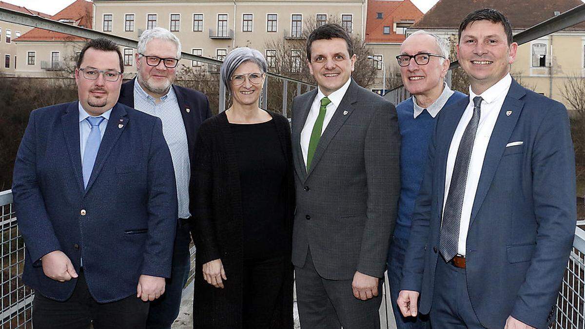V.l.n.r.: Sommerbauer, Gogg, Siegel, Bürgermeister Jost, Friessnig, Siegl