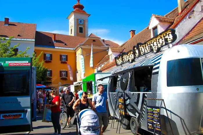 Drei Tage lang verwandelte sich der Murecker Lorberplatz in ein kulinarisches Zentrum mit einer großen Auswahl an Foodtrucks.