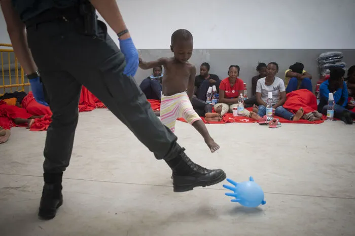 Die Zahl der Migranten auf dieser sogenannten Gibraltar-Route hat sich bis Mitte Juli im Vergleich zum Vorjahreszeitraum fast verdreifacht.