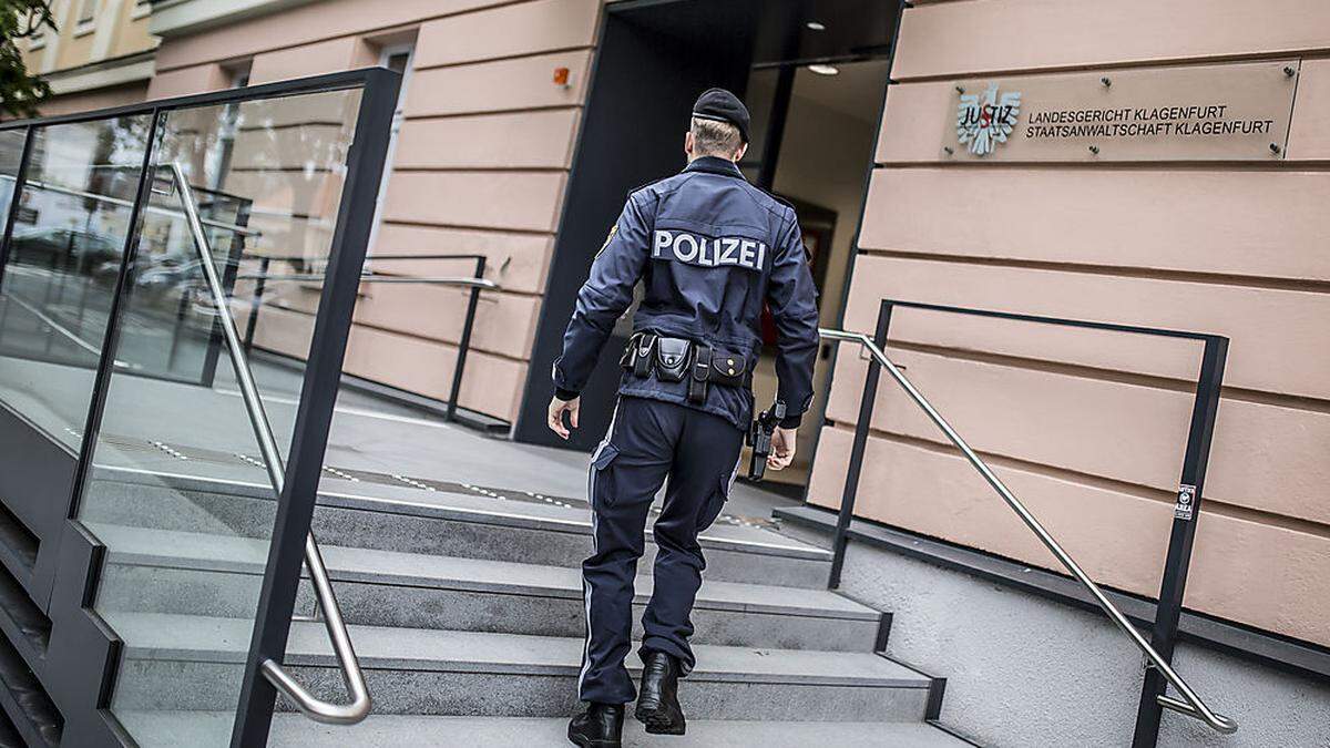 Der Prozess gegen eine Staatsverweigerin war am Mittwoch nach zehn Minuten vorbei 